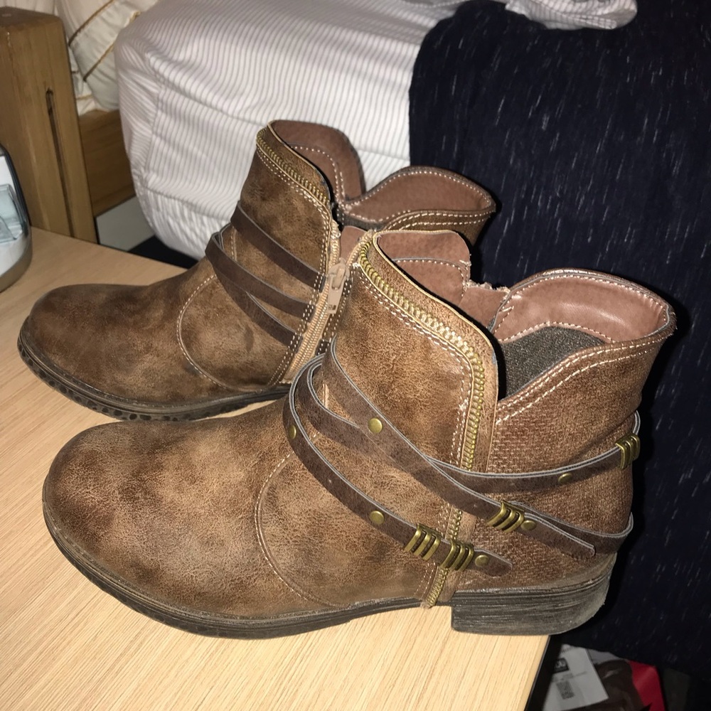 Maurice's ankle high boots